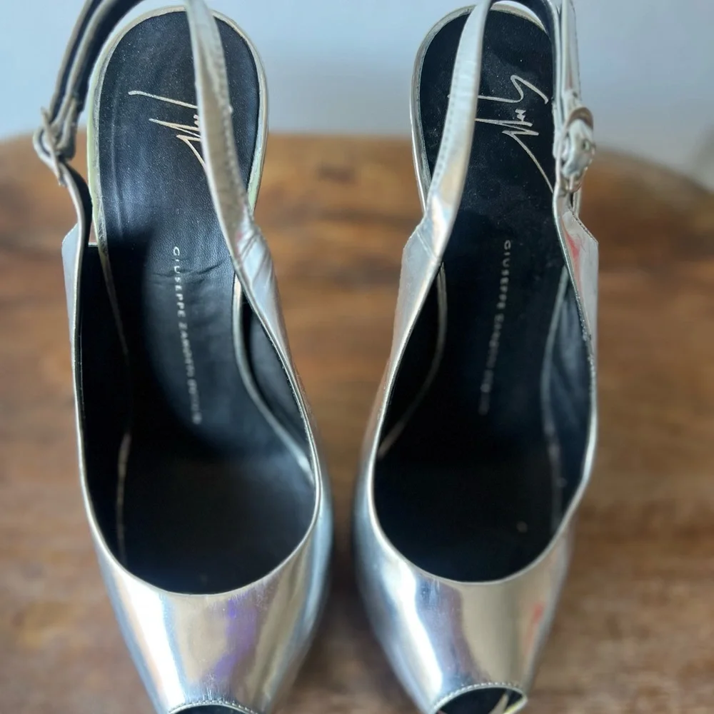 Giuseppe Zanotti Silver Heels with Sleek Design - Picture 10 of 10